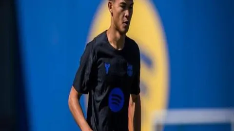 荷兰队德容身体状况佳，本周二重返训练阵容